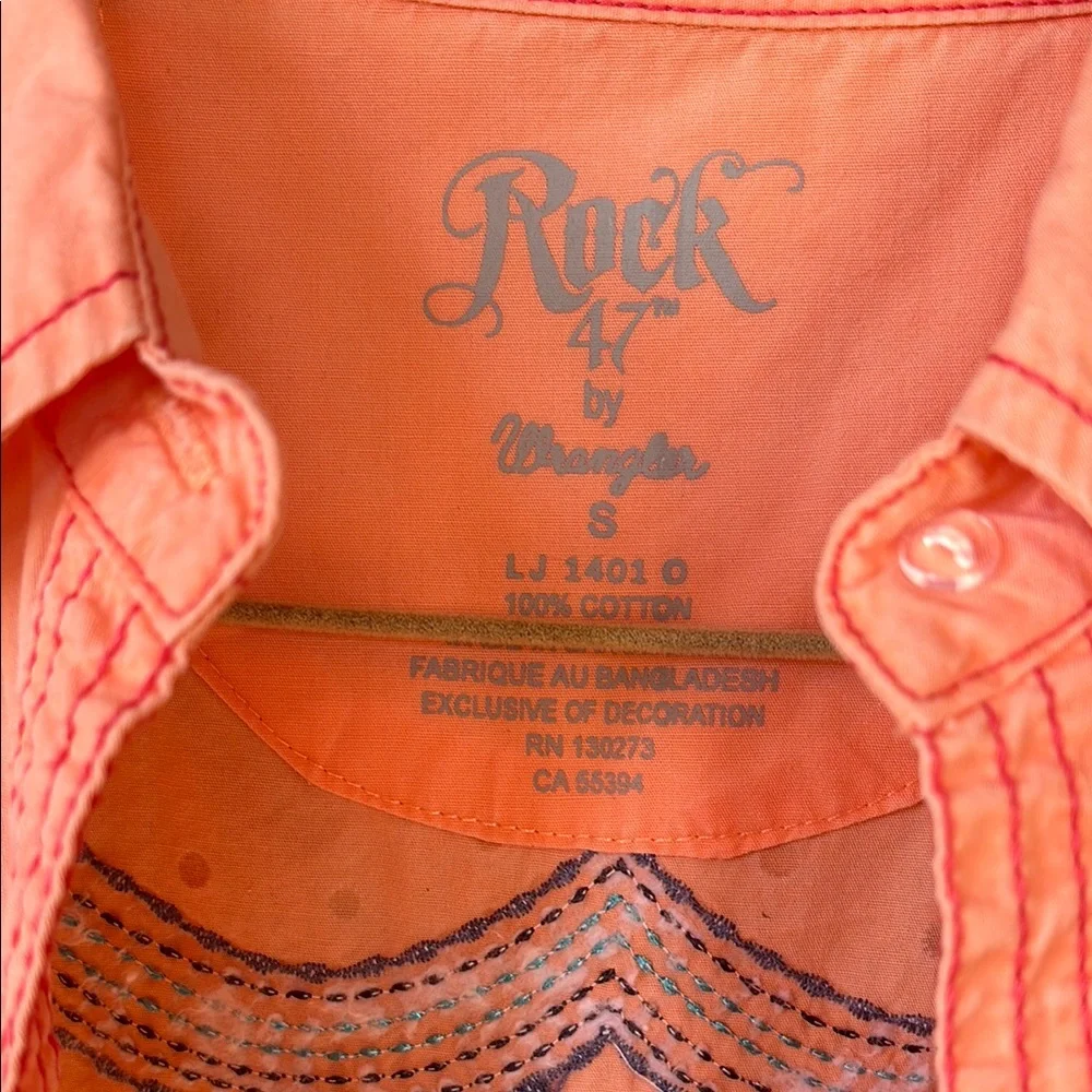 Embellished Peach Button-Up Shirt - Picture 5 of 6